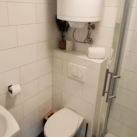 Emia Family House Catez