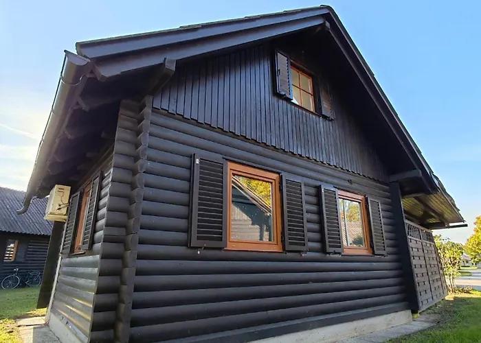 Emia Family House Catez 아파트 *